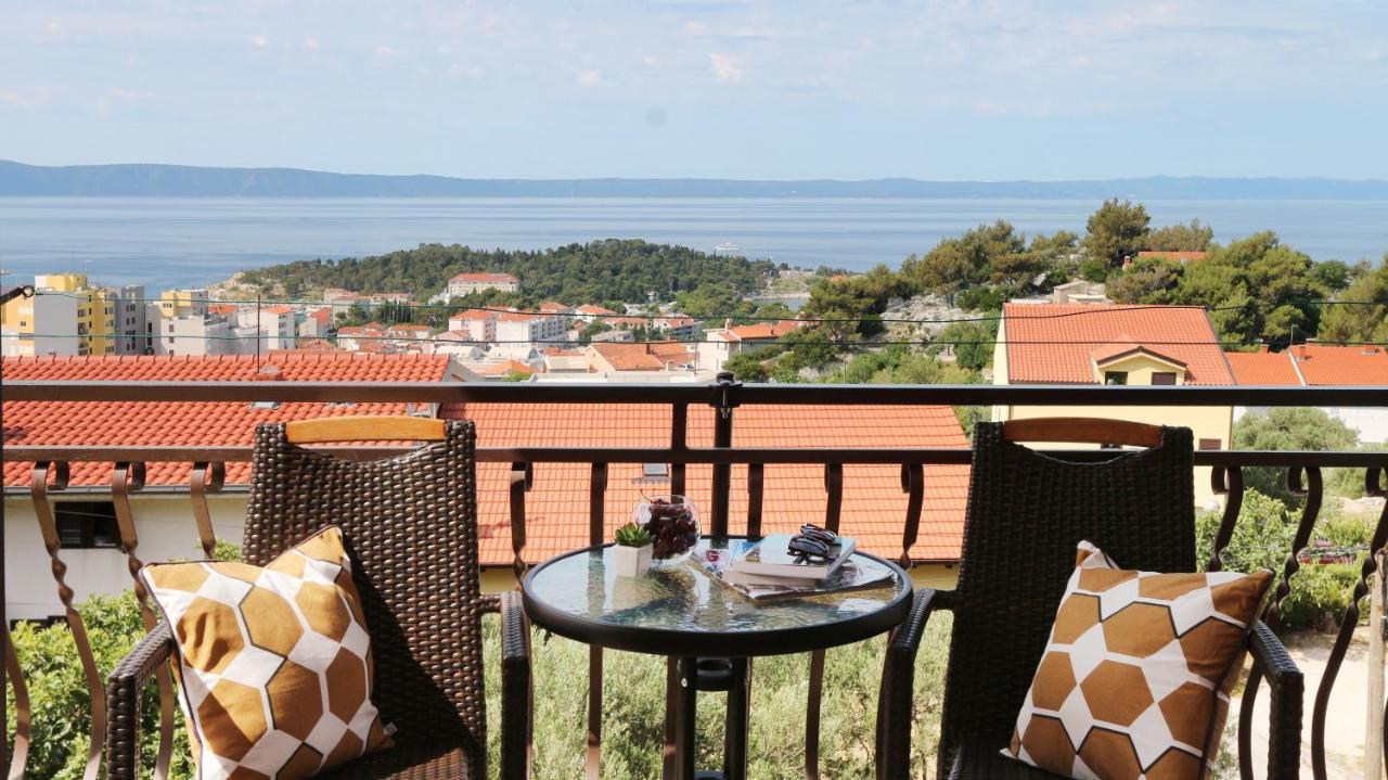 Apartment Iva With Sea View Макарська Екстер'єр фото